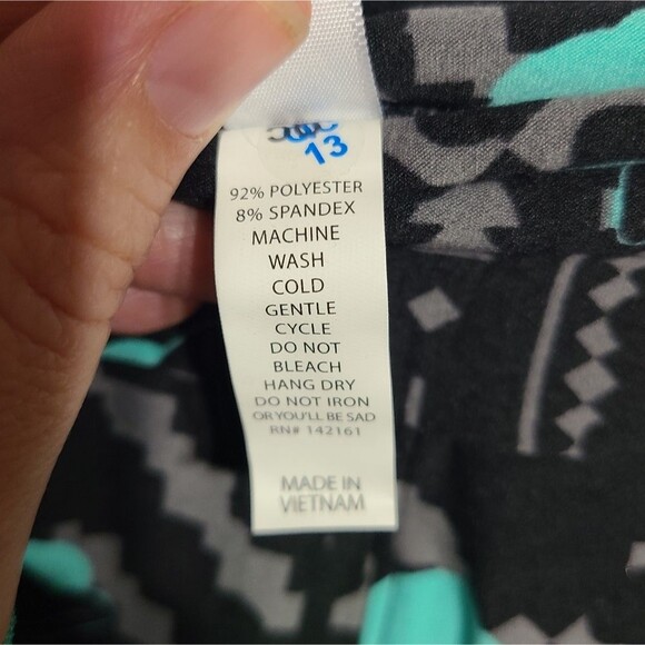 LuLaRoe Tall and Curvy Minnie mouse leggings - Picture 3 of 6